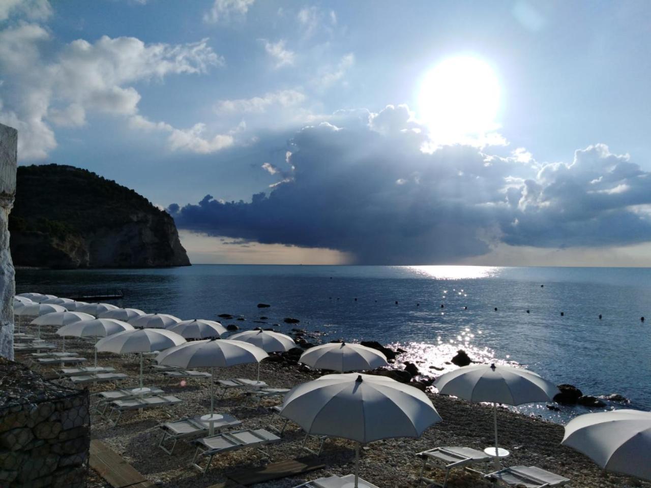 La Casa E Il Mare, Private Bay Hotel Маттината Экстерьер фото